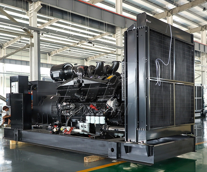 CUMMINS Generator